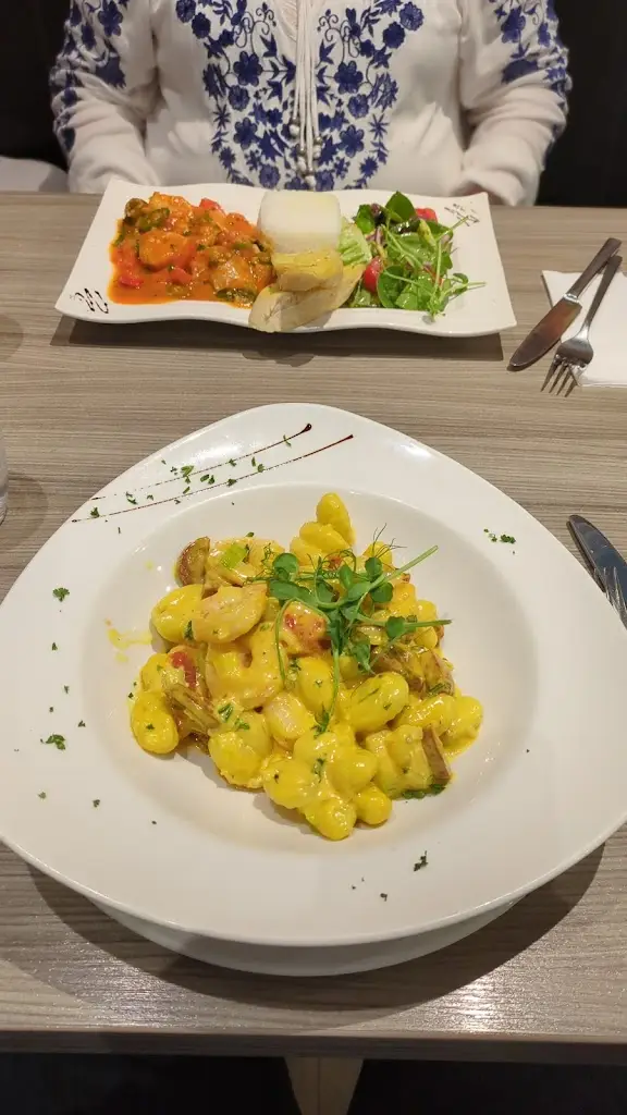 Chris Bede_La Porto Billingham_Billingham_review