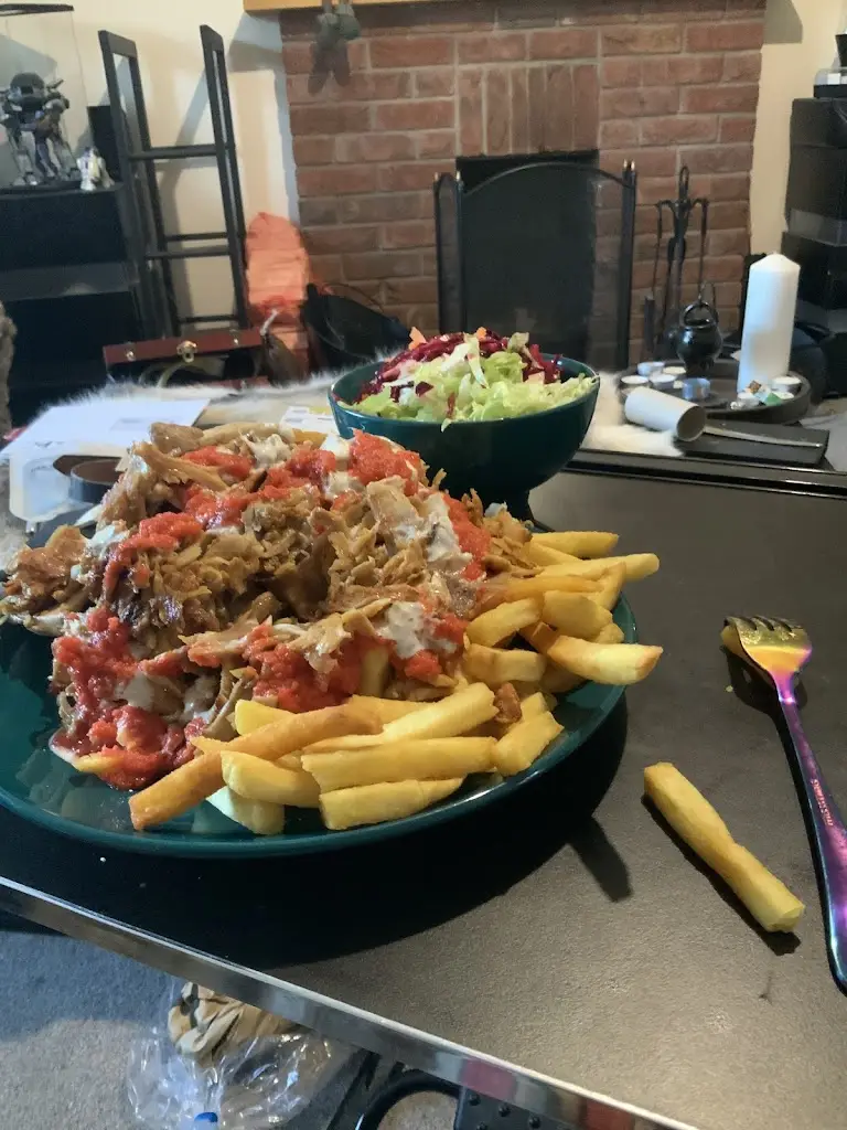 Michael Knight_Dinos Pizza Kebab House_Brechin_review