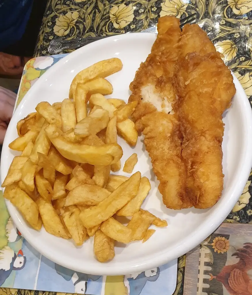Noa Brume_Val Di Vara fish and chips_Brechin_review