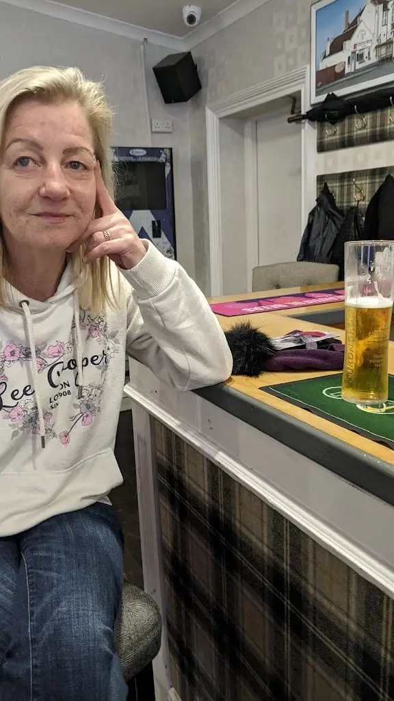 FRANK MORRISON_Wellesley Inn_Buckhaven_review