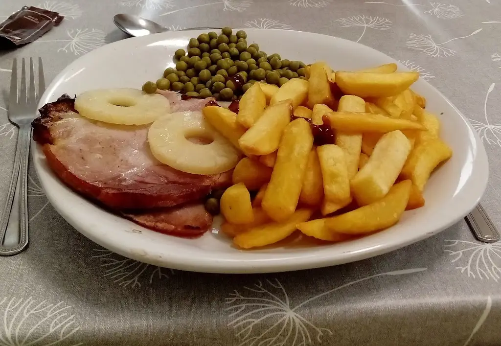 Wellesley Centre Cafe and Restaurant_Buckhaven_slider_image_1