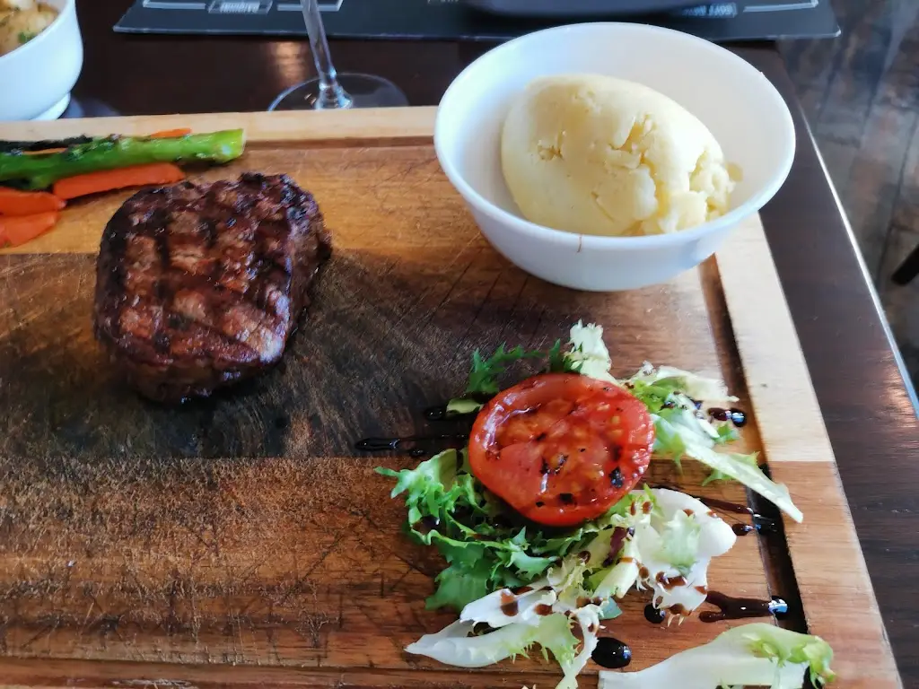 Éva Körösi_Mavi Restaurant_Buckhaven_review