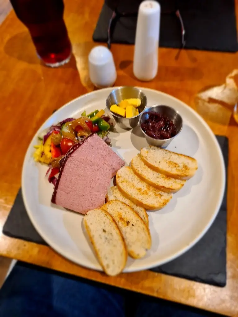 Phil Handley_The Blue Bells_Billingham_review