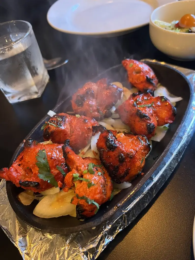 Mallroad House Indian Restaurant, Takeaway and Bar_Bishopbriggs_slider_image_3