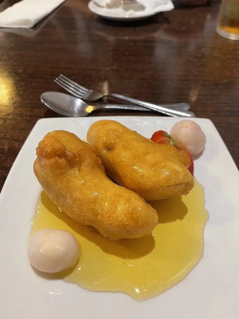 Royal Garden Restaurant_Bishopbriggs_slider_image_2