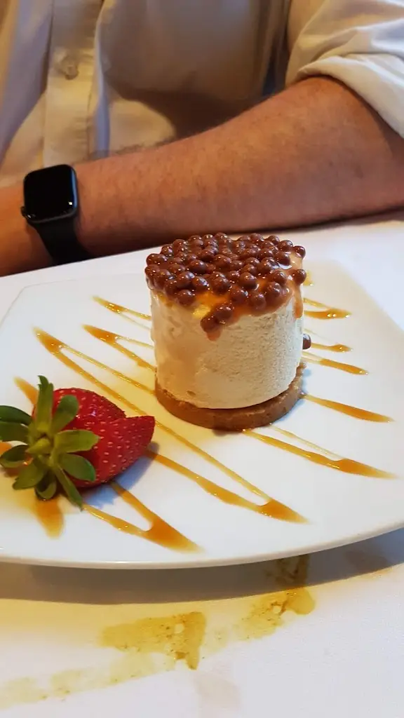 Royal Garden Restaurant_Bishopbriggs_slider_image_3