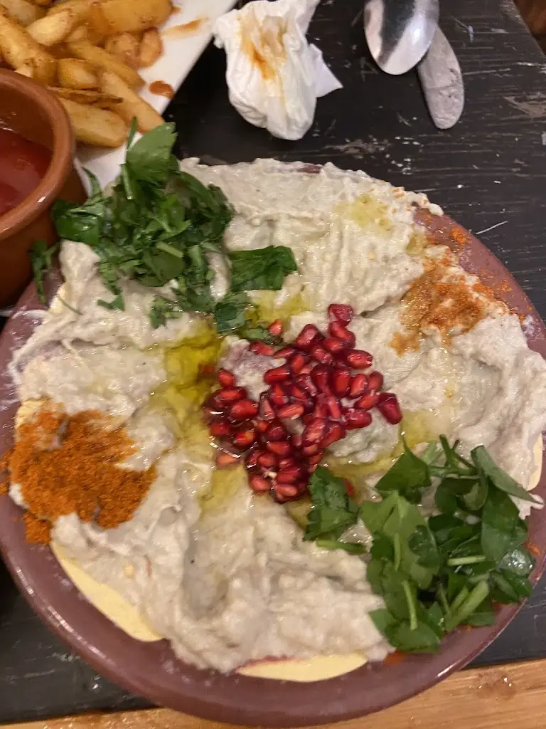 milly m_Zaman shawarma_Bishopbriggs_recensione