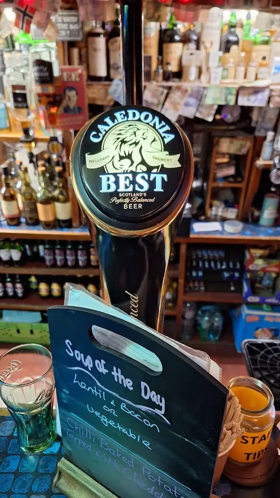 Bob Purzycki_The Old Port Bar_Burntisland_review