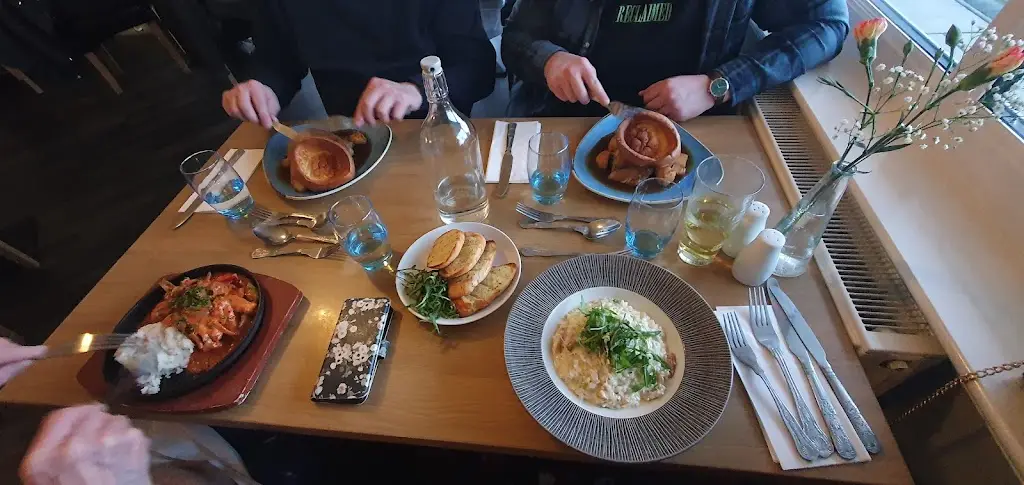 Rachel Hobday_Henrys Bay House Restaurant_Cairnryan_reseña