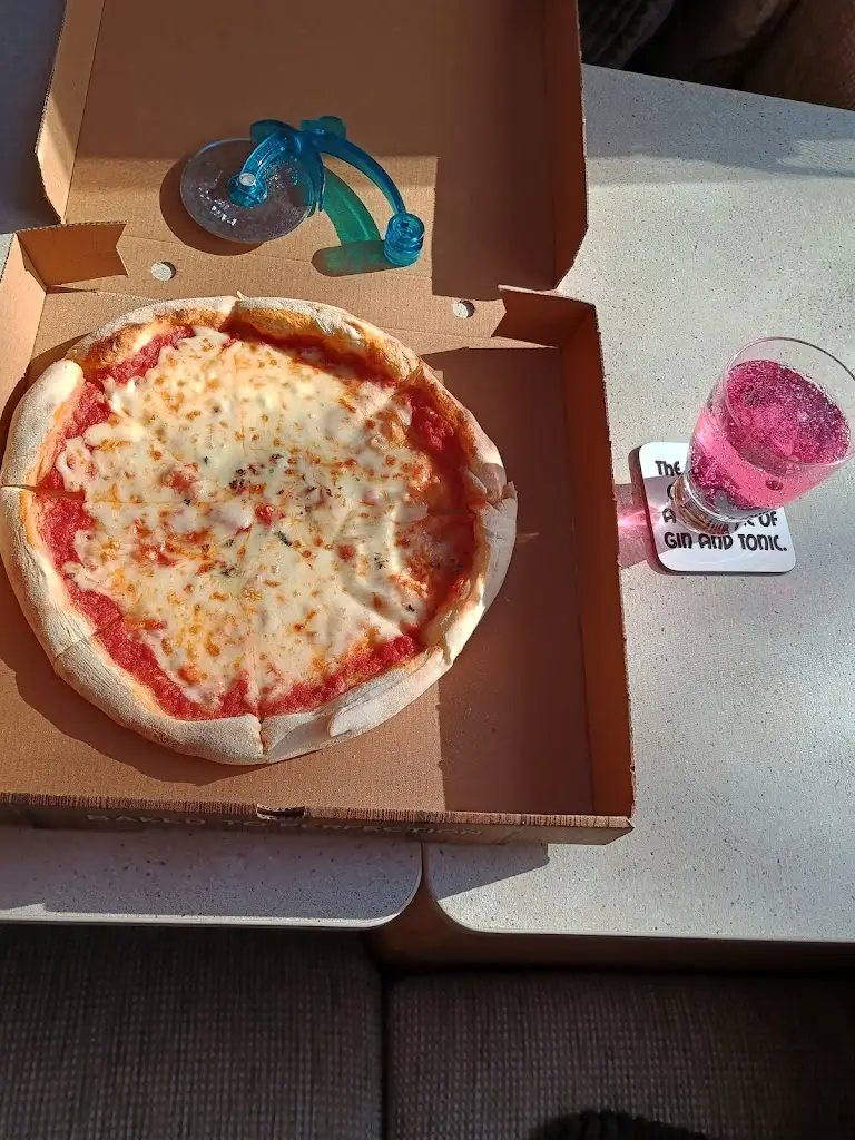 Steven Lockhart_Papa Rab’s Restaurant, Takeaway & Bar_Cairnryan_recensione