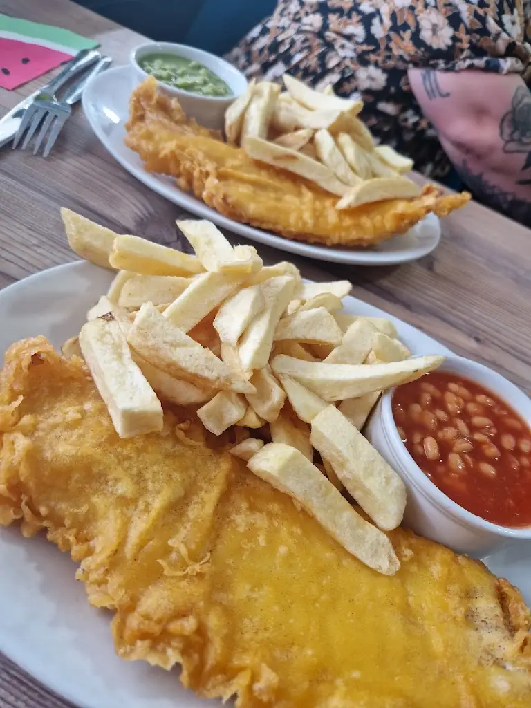 Toby Hefford_The Central Cafe_Cairnryan_review