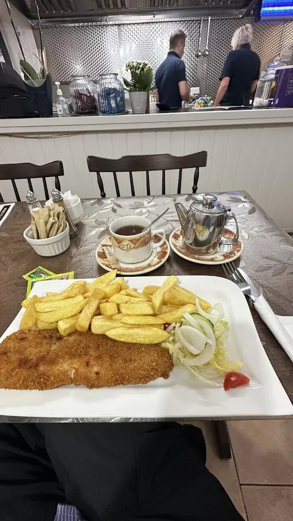 Rina Williana_The Royal Cafe_Cairnryan_review