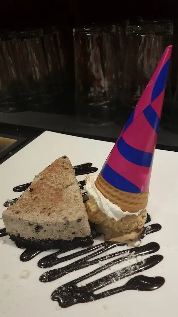 Menu_Hong Kong City_Cairnryan_image_3