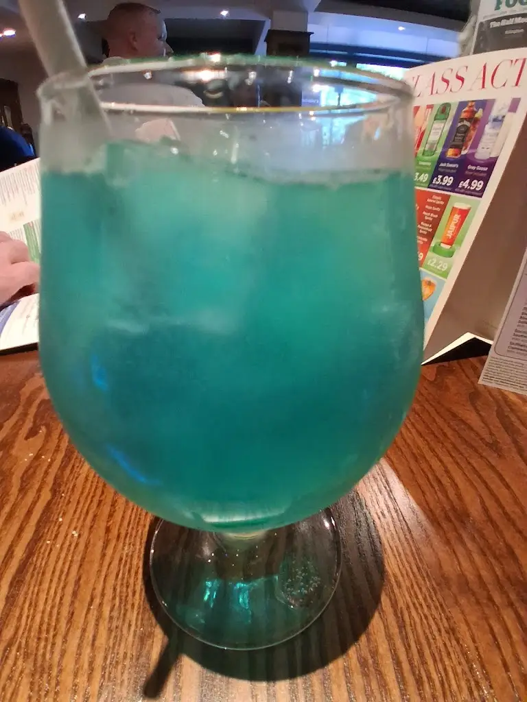 Janine_The Half Moon Inn - JD Wetherspoon_Billingham_review