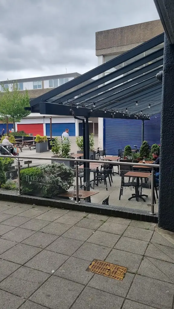 Jane Woodhead_The Half Moon Inn - JD Wetherspoon_Billingham_review