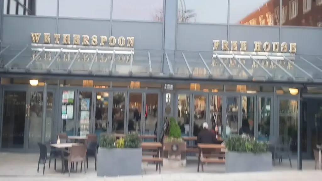 The Half Moon Inn - JD Wetherspoon_Billingham_slider_image_2