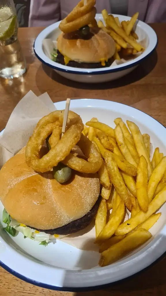 Lauren_The Shore_Carronshore_review