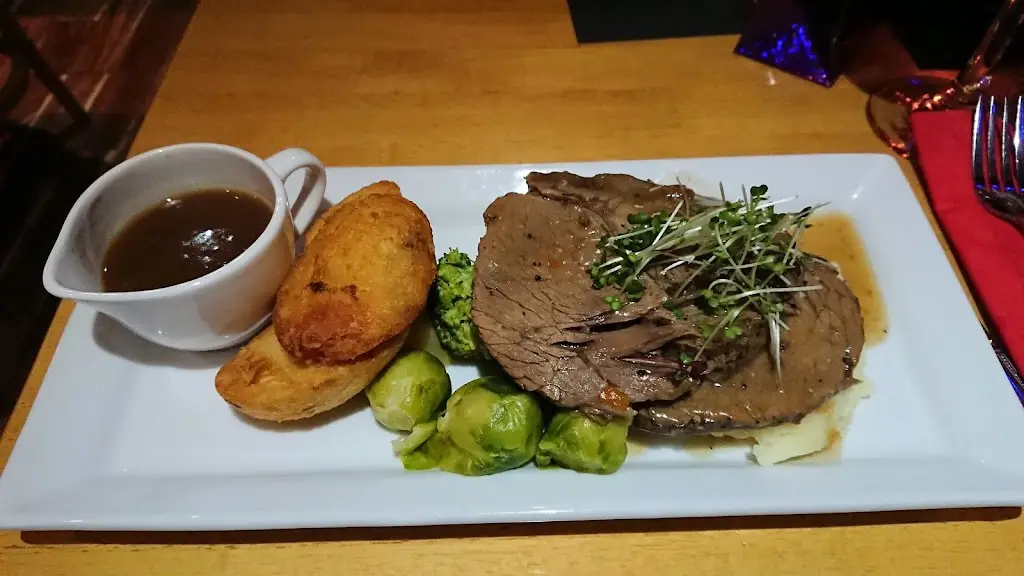 Loopy Lou_The Shore_Carronshore_review