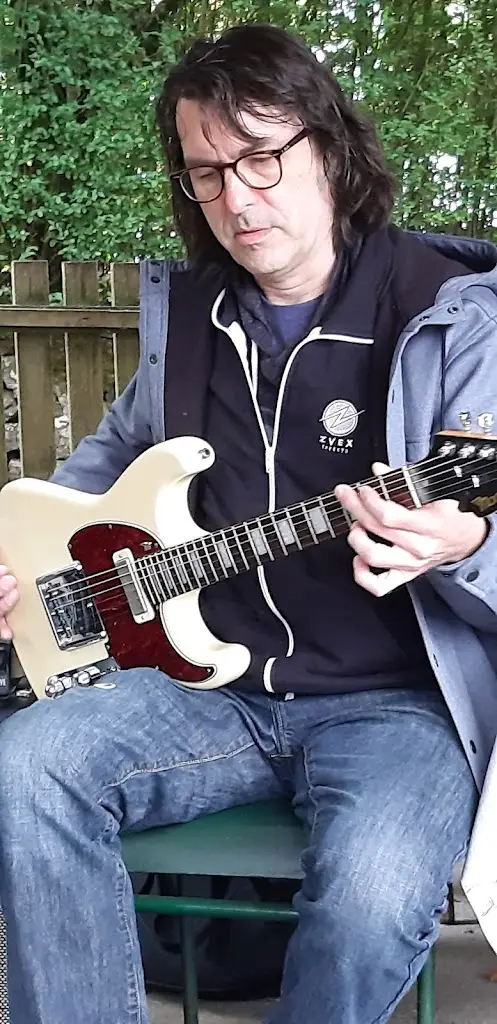 Dennis Smalley_CLUB HOUSE_Callander_review