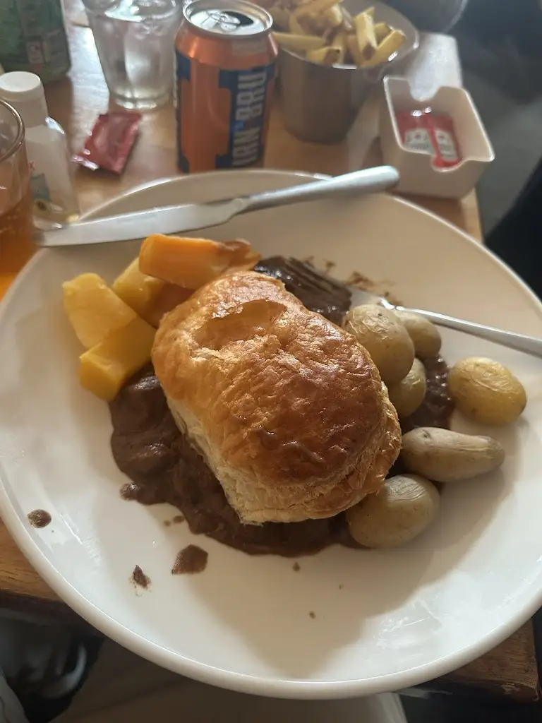 Chandler Miner_The Old Bank Restaurant_Callander_review