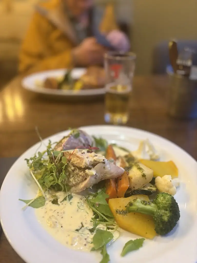 E T_The Riverside Inn_Callander_review