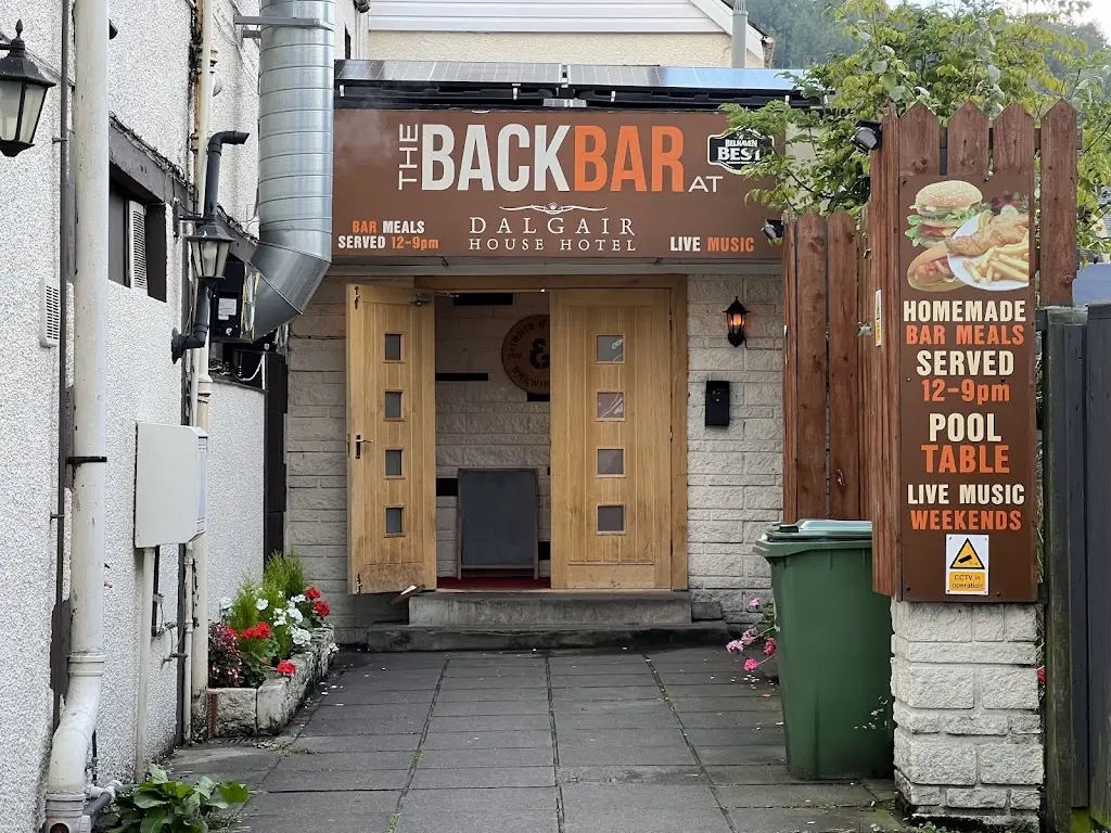 Remrett Gorden_The Back Bar, Callander UK_Callander_review