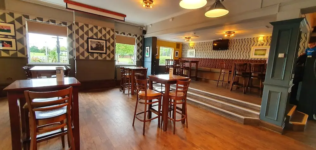 The Lion Sports Bar & Grill_Billingham_slider_image_1