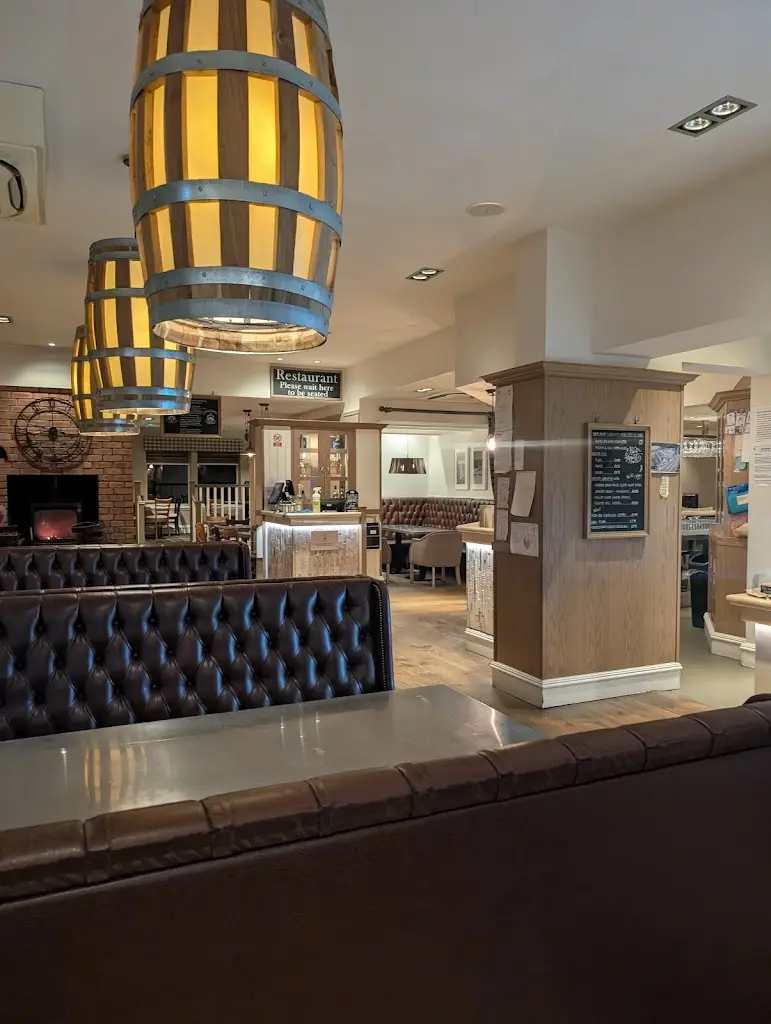 Natalie Mckean_Carrigan's Blantyre_Blantyre_review