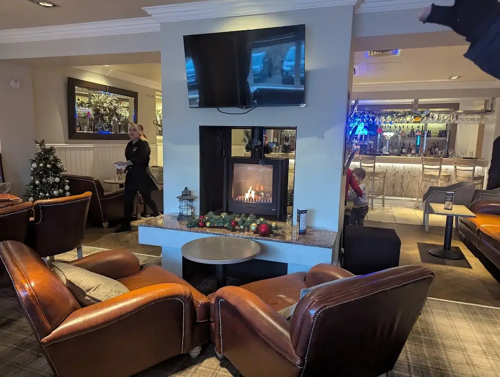 Richard McLuckie_Carrigan's Blantyre_Blantyre_review