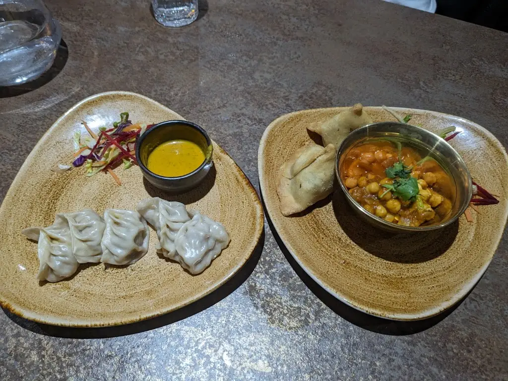 Eli Lawhorn_Wee Gurkha Curry House_Blantyre_review