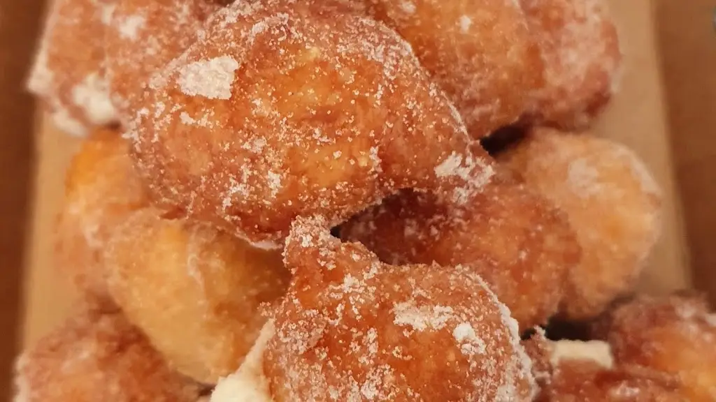 The Wee Honey Bee_Chapelhall_slider_image_1