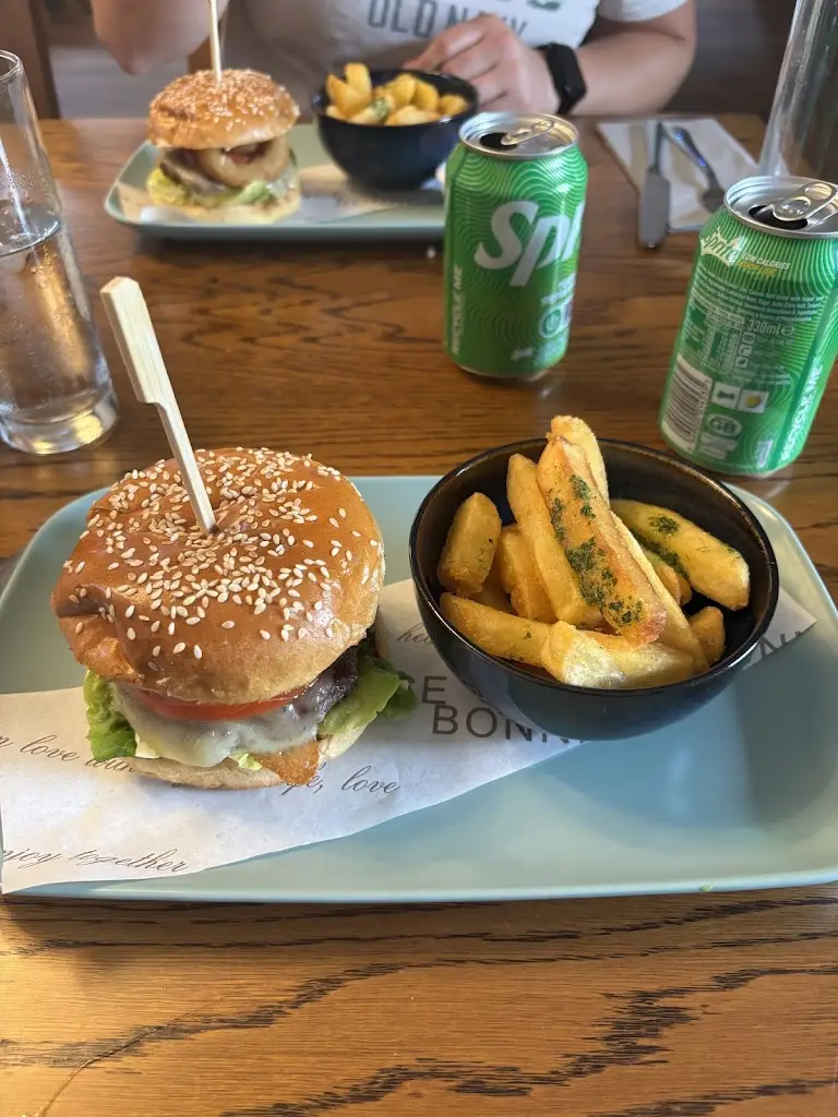 Nevaeh Carmichael_The Hideaway at Carmichael Estate_Carnwath_review