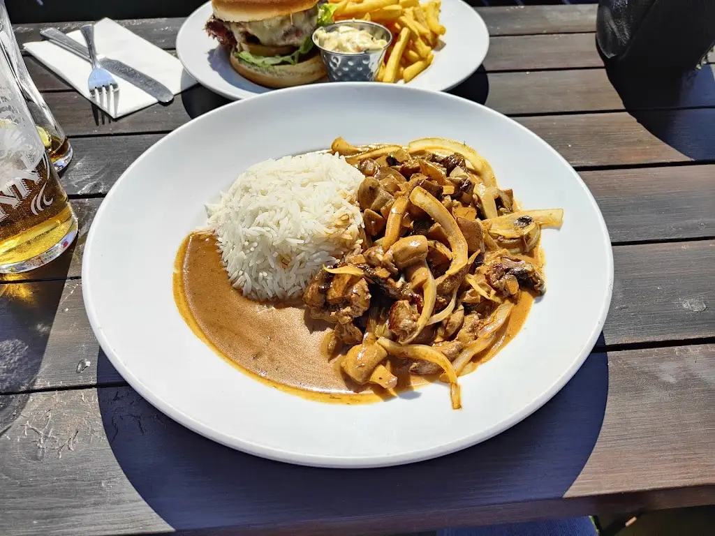 Menu_Inn on the Loch_Carnwath_image_6