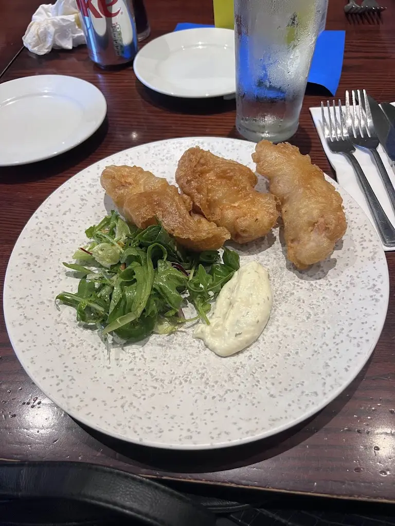 Fiona Gilmour_Inn on the Loch_Carnwath_review