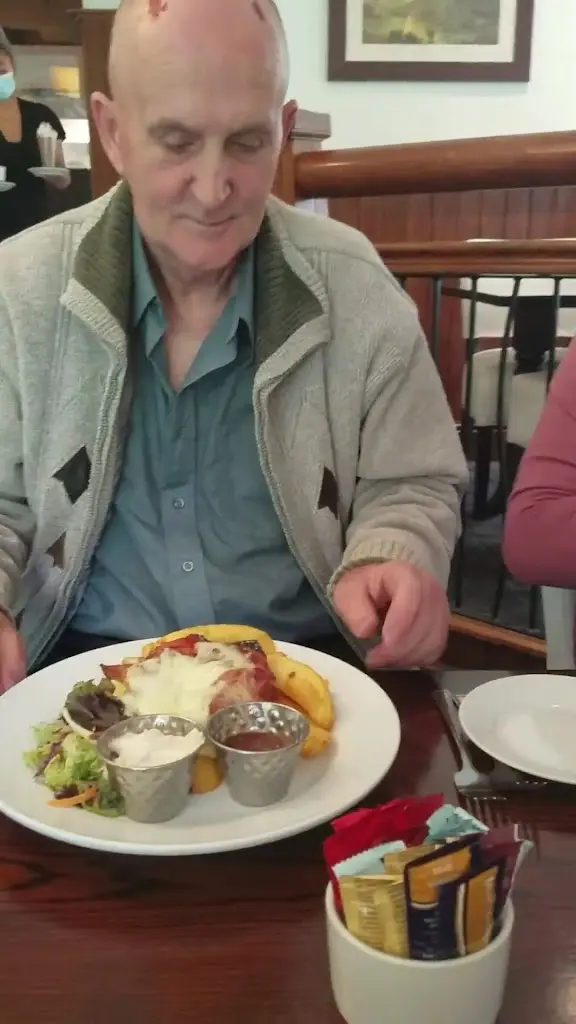 Inn on the Loch_Carnwath_slider_image_2