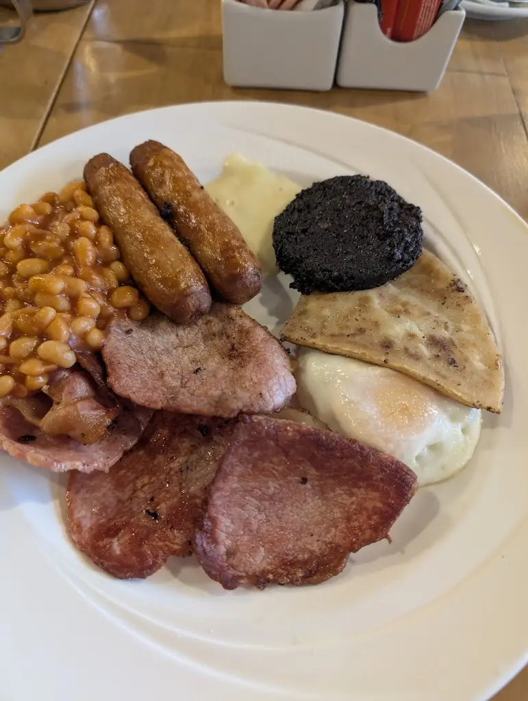 The globe trooper_Cafe Bluebell_Campbeltown_review