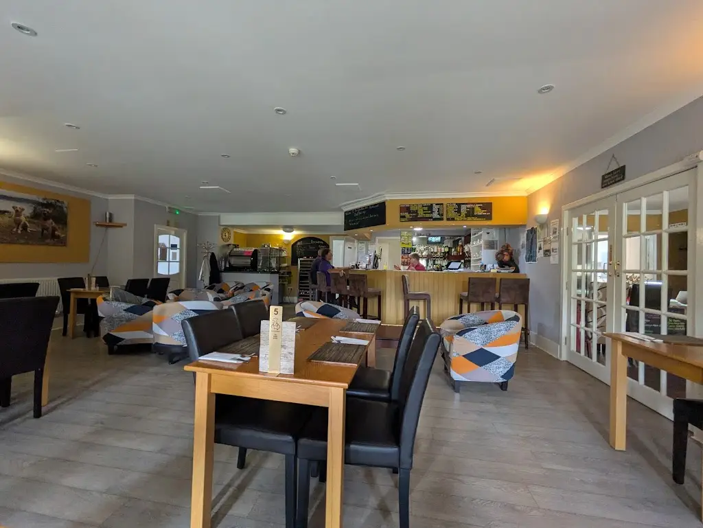 The Glen Bar & Restaurant_Campbeltown_slider_image_1