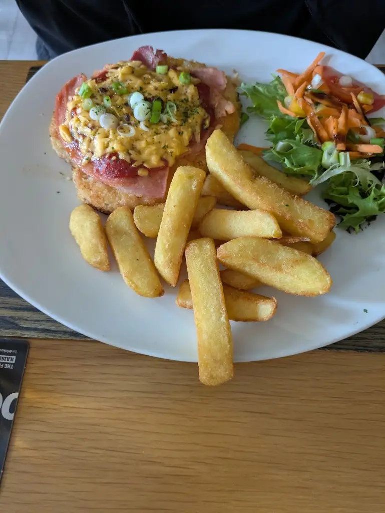 The Glen Bar & Restaurant_Campbeltown_slider_image_2