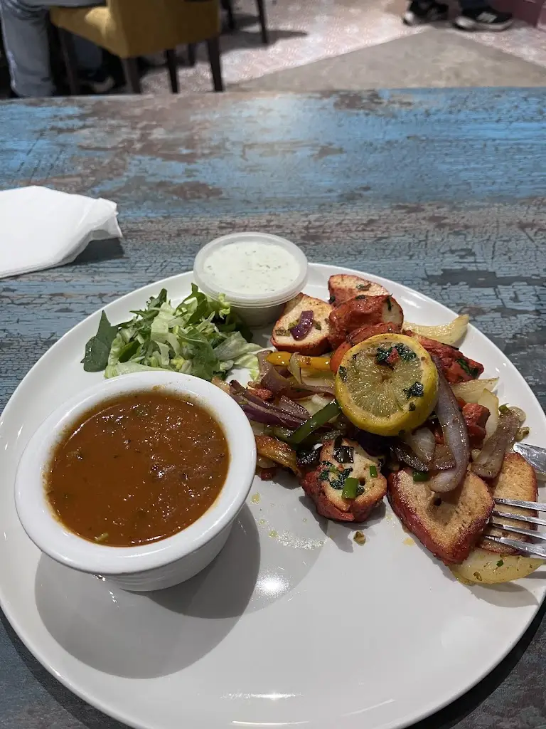 Alex Annaev_Caol kitchen_Caol_review