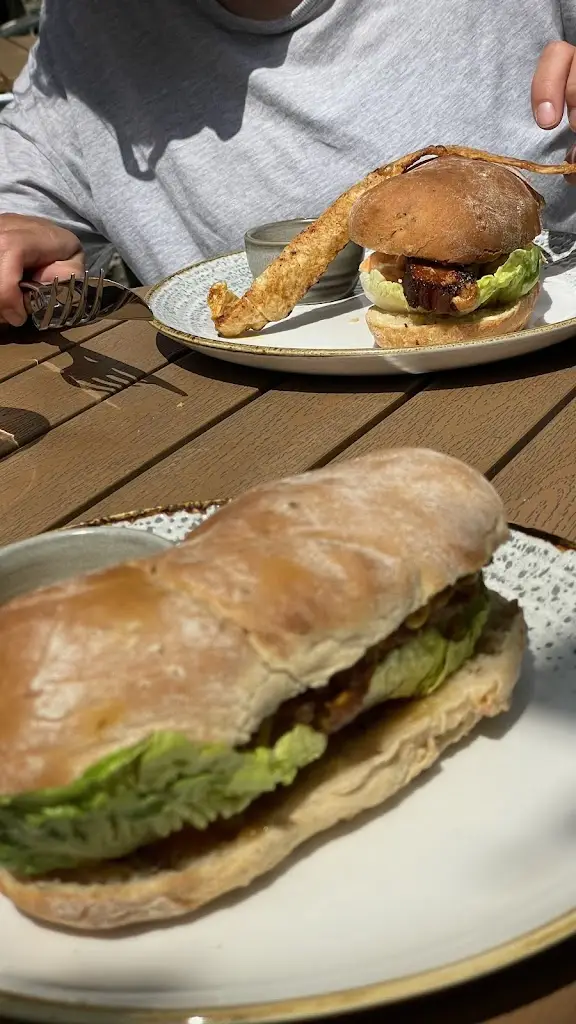 Will Hall_Mannion & Co_Bilsdale_recensione