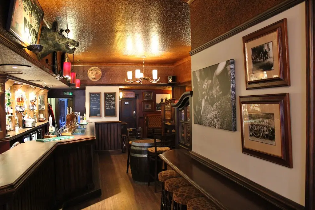 The Grog & Gruel_Caol_slider_image_1