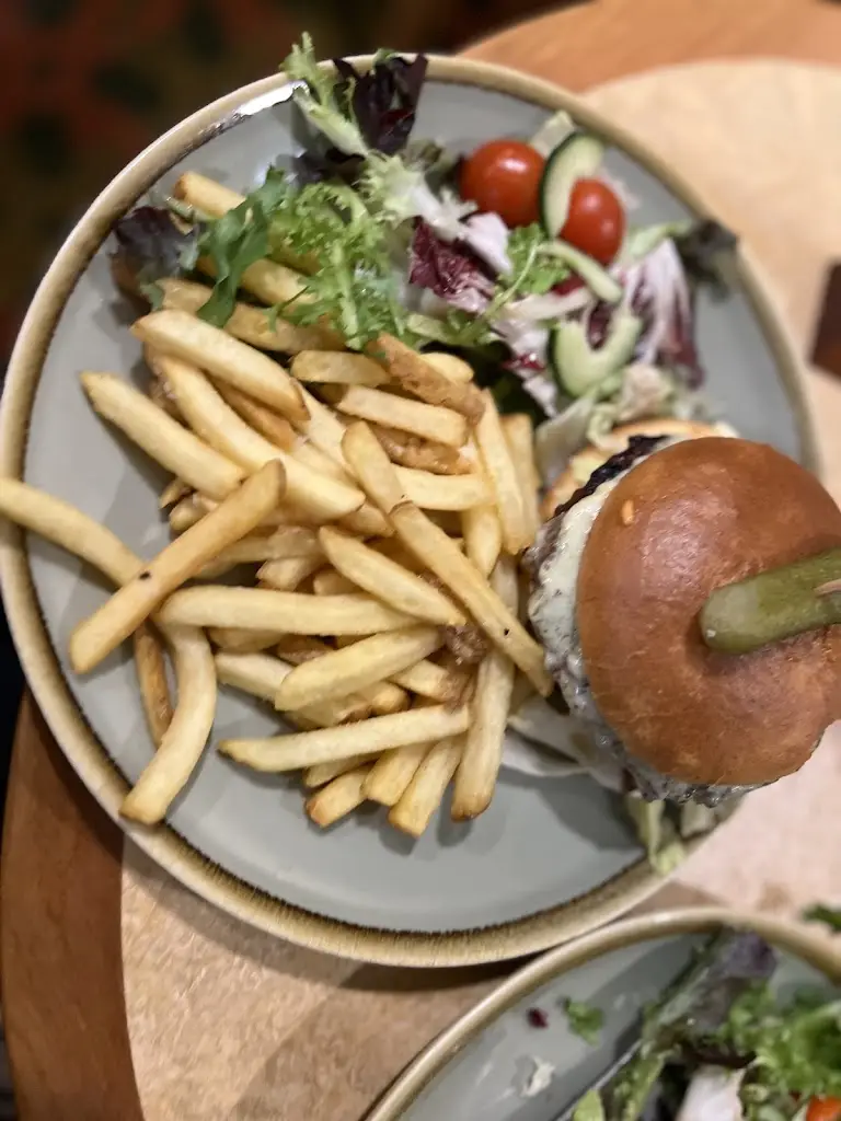 Hanan AKA_Glen Nevis Restaurant_Caol_review