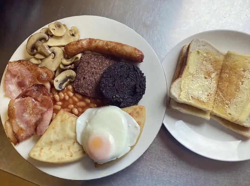 The Cabin Food Stop_Caol_slider_image_2