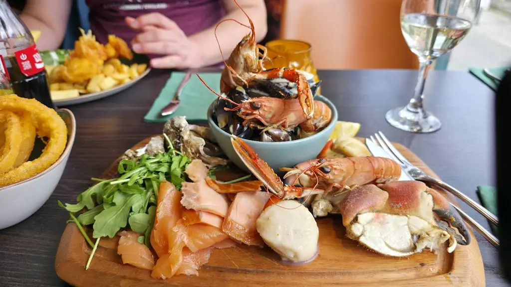 Ania_Fishy Fishy_Caol_review