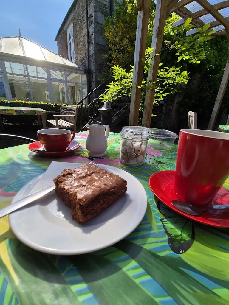 J Read_Designs Gallery & Cafe_Castle Douglas_review