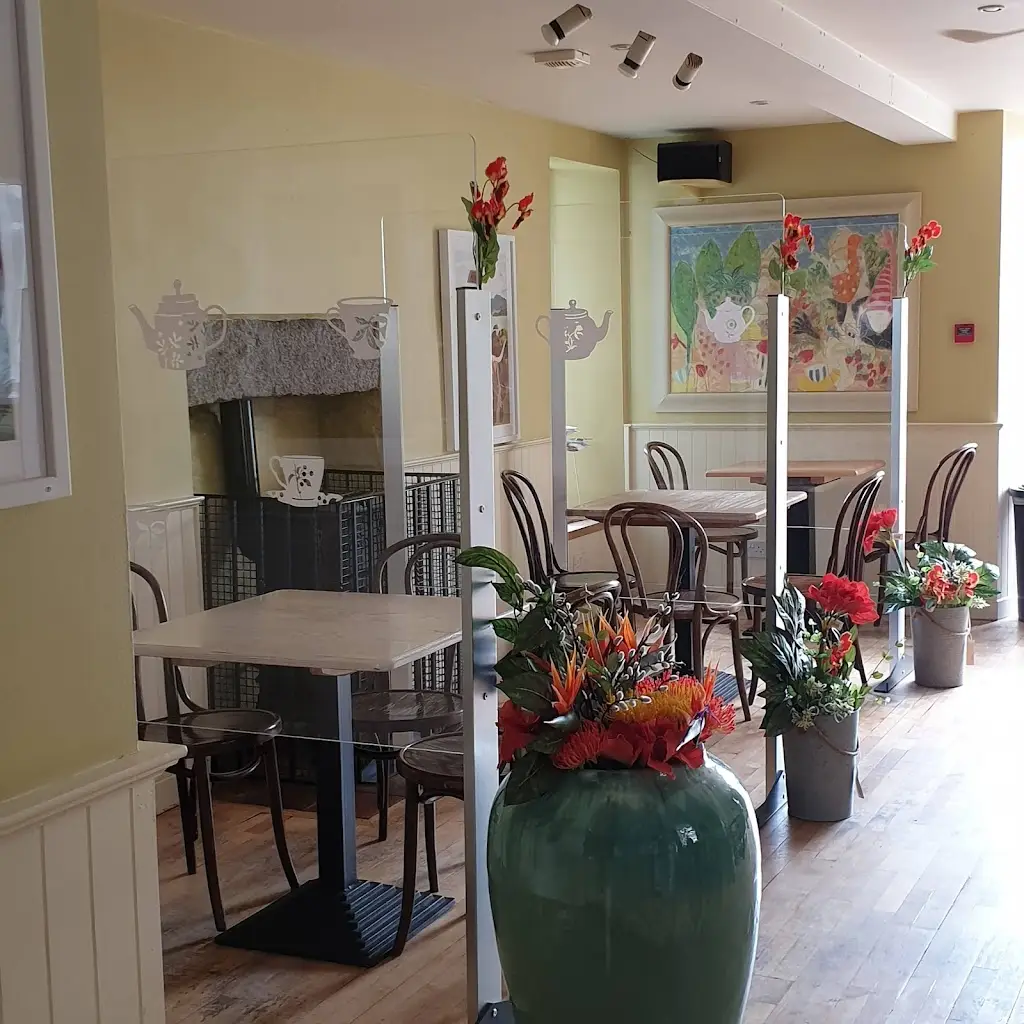 Designs Gallery & Cafe_Castle Douglas_slider_image_3