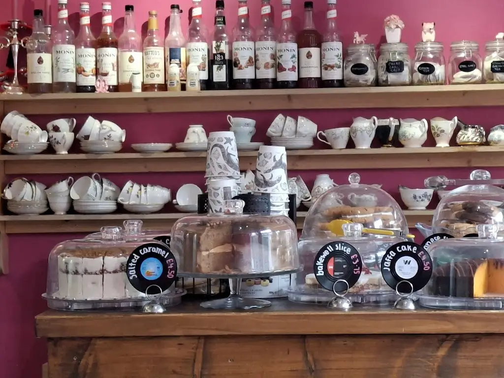 annette Balmer_Creative Gifts Wee Tea Room_Castle Douglas_review