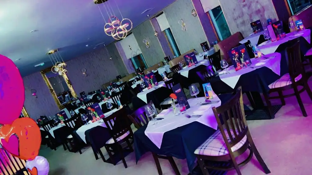 Jugni Indian Cuisine Restaurant_Carfin_slider_image_1