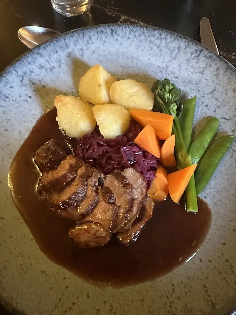 David Bogenschultz_Deils Cauldron_Comrie_review