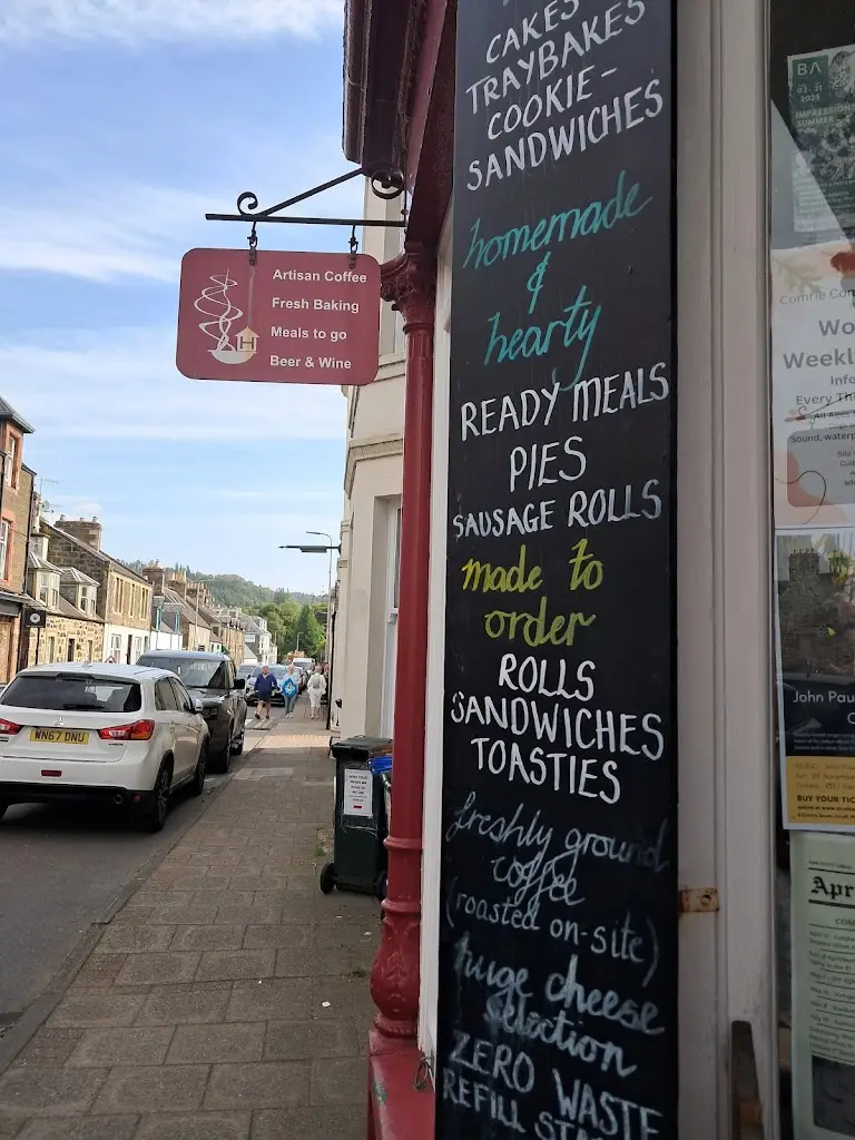 Michelle Burrow_Hansen's Kitchen_Comrie_review